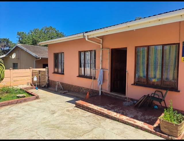 2 BEDROOM PROPERTY TO RENT IN SEA PARK